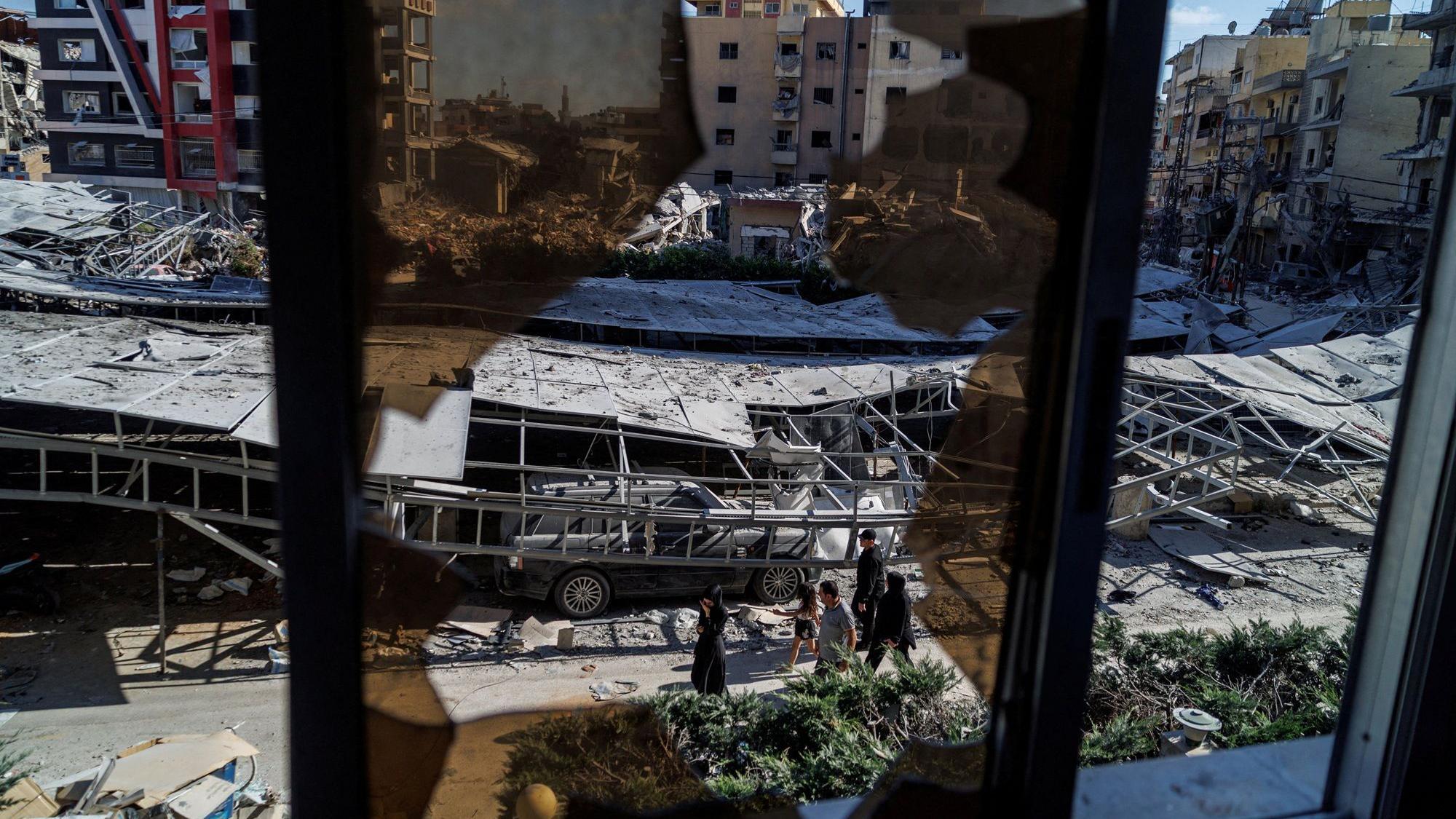 الجيش الإيراني يهدد بالرد على إسرائيل بعد مقتل خمسة أشخاص في هجمات على جنوب لبنان