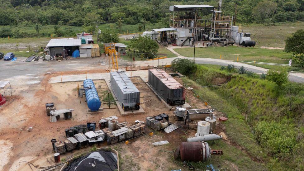 Refinería de huachicol