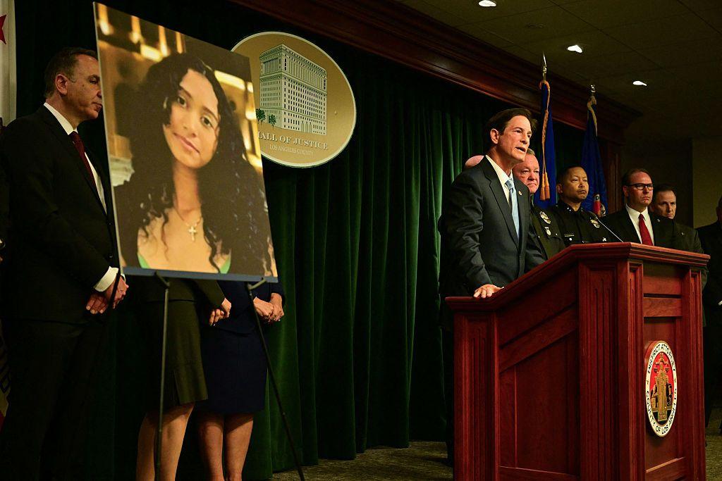 La fiscalía presentó los cargos este lunes en Los Ángeles.