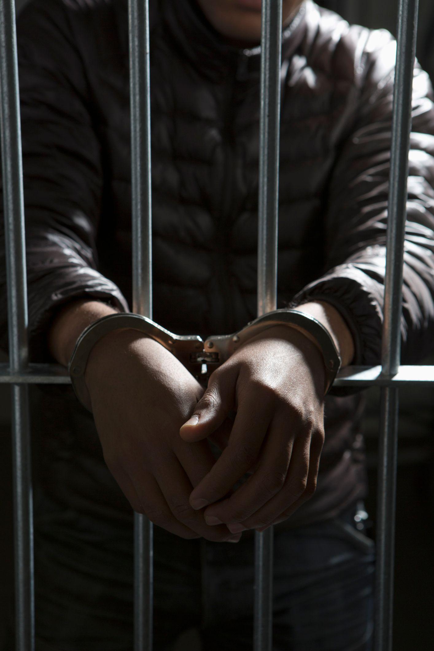 Un prisionero en aislamiento