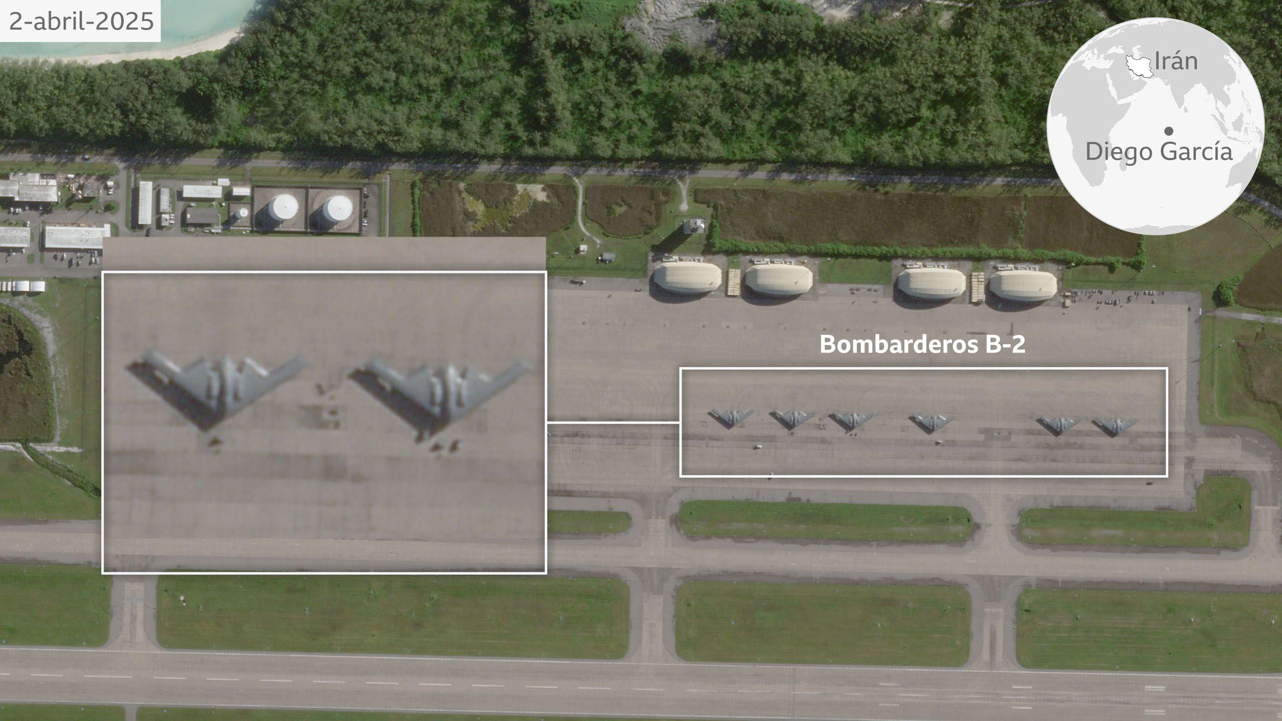 Imagen satelital en la que se ven unos aviones