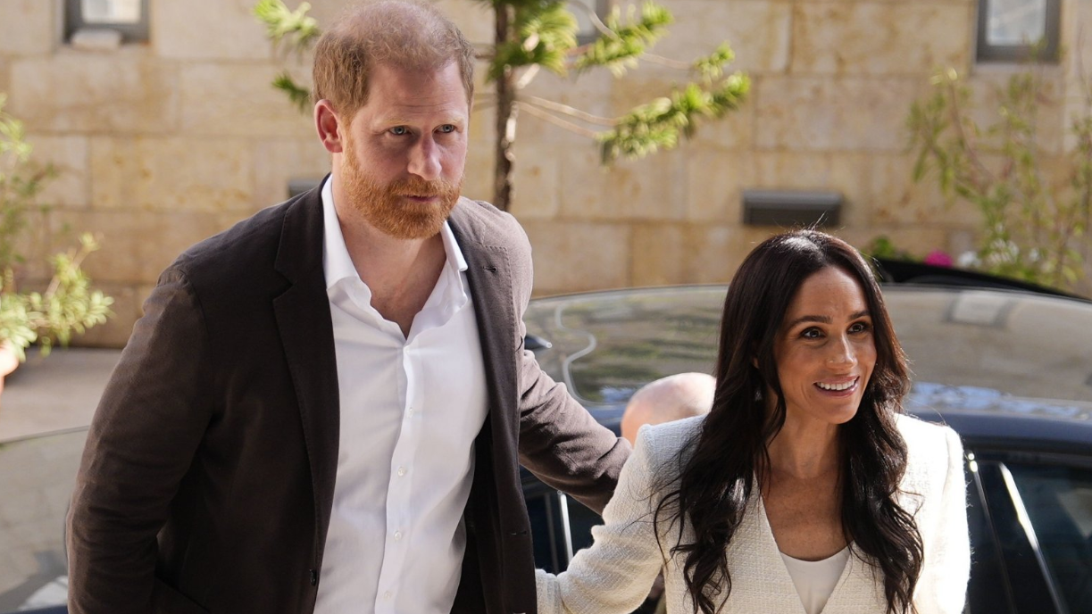 Harry and Meghan arrive in Middle East for summit on refugees needs