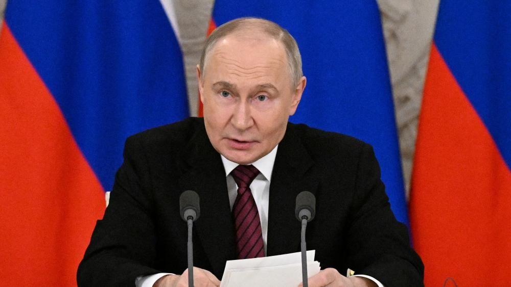 Putin suggests Russia and Ukraine have 'direct' talks next week