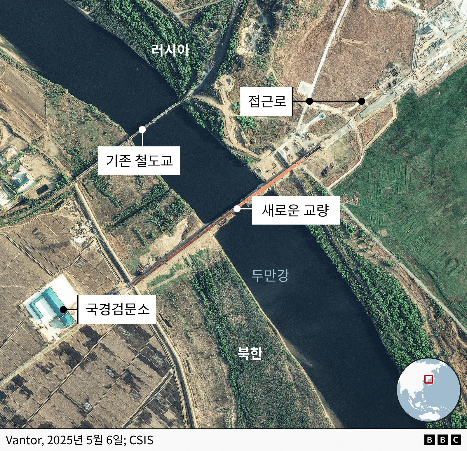 5월 6일에 촬영된 위성 사진. 새로 건설된 도로 교량과 기존 철도교