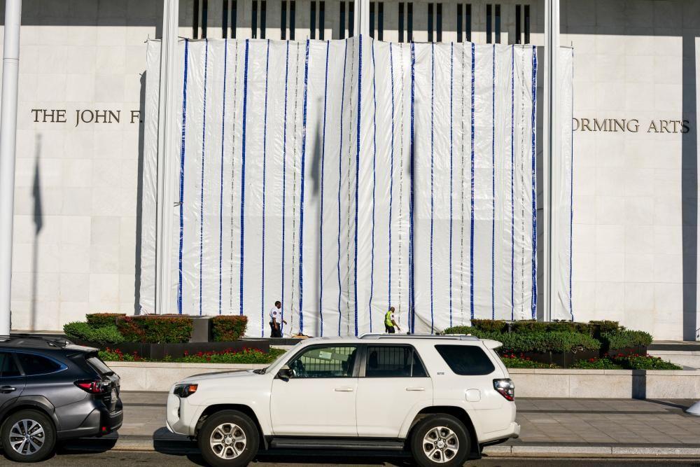 Trumps name removed from Kennedy Center after court order