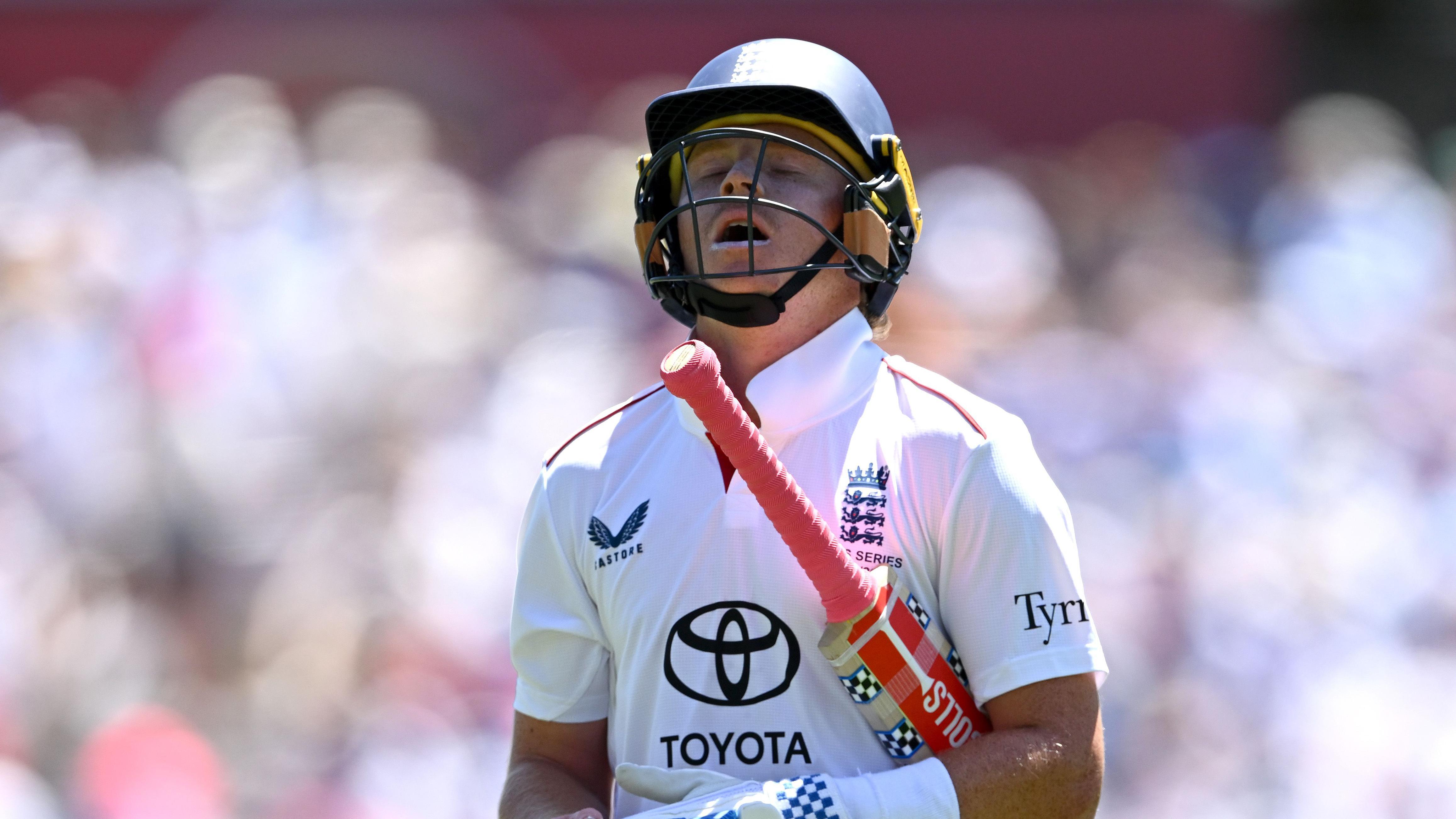 The Ashes: England slip to 42-3 as Lyon strikes twice in his first over