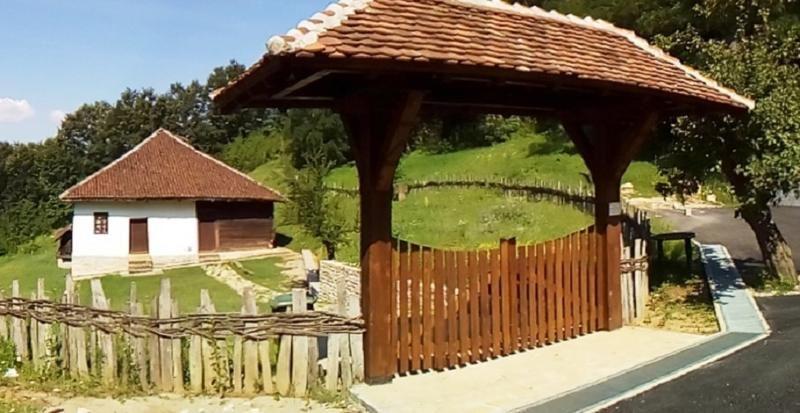 Vojvoda Živojin Mišić - 'ko ne zna za strah, taj ide napred' 3 Kuća vojvode Mišića je pod zaštitom države kao spomenik kulture narodnog graditeljstva.