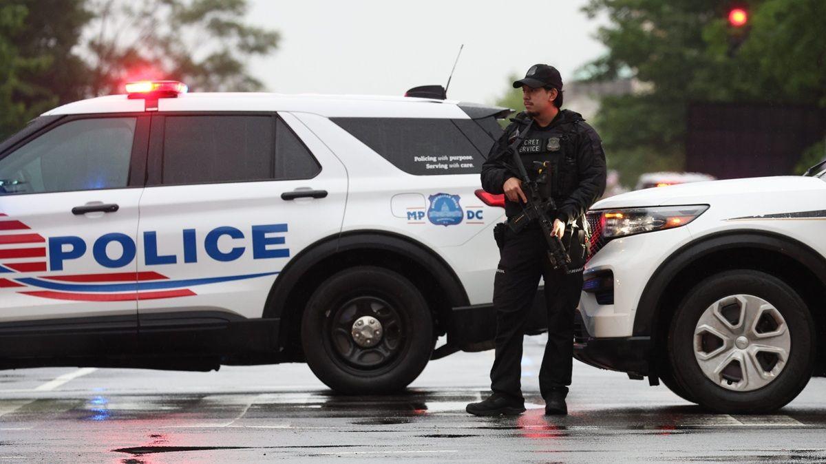 Suspect killed after opening fire on Secret Service near White House