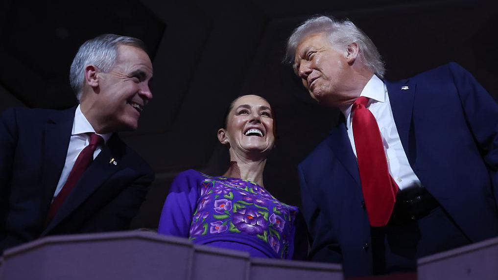 El premier canadiense, Mark Carney; la presidenta de México, Claudia Sheinbaum; y el presidente estadounidense, Donald Trump.