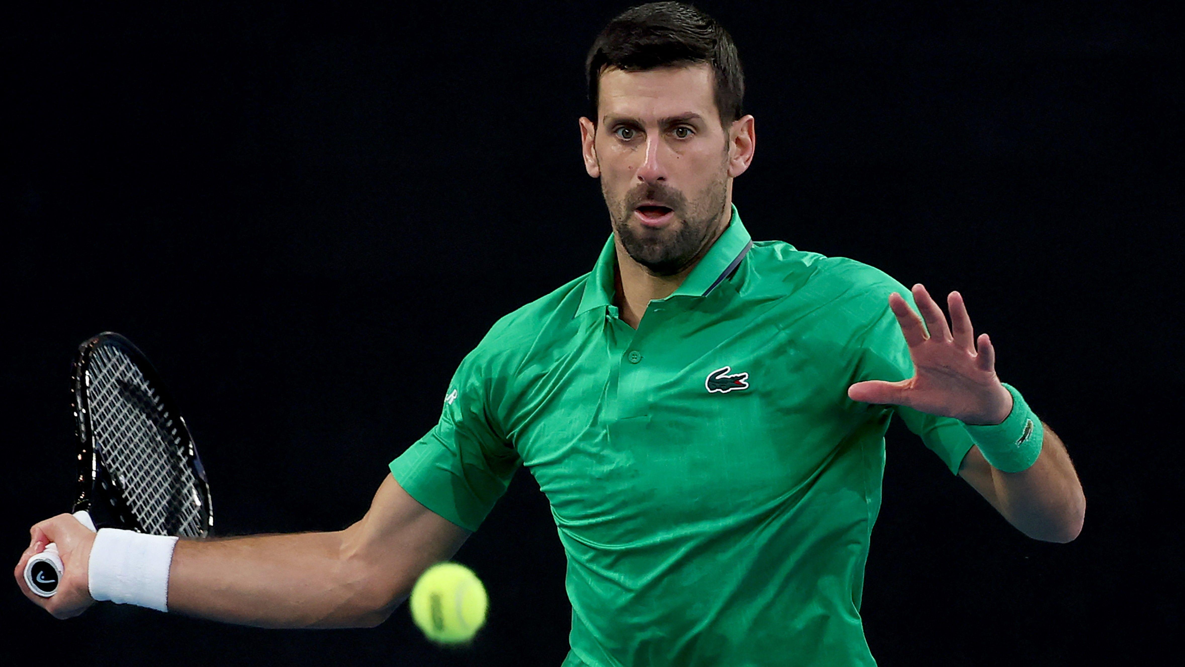 Australian Open final: Flawless Djokovic takes first set against Alcaraz