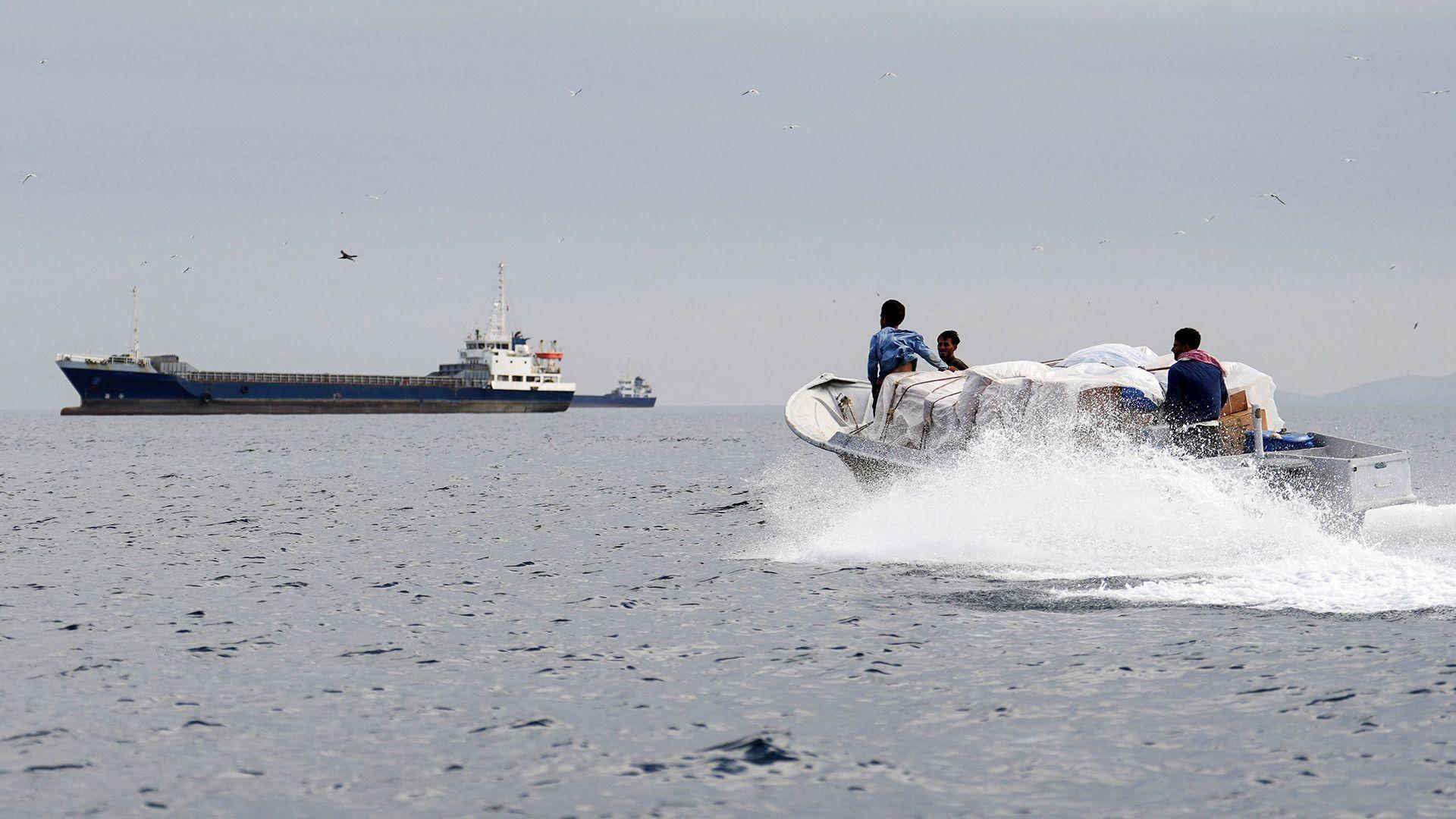 US blockade of Iran's ports takes effect as UK maritime officials warn ships to prepare