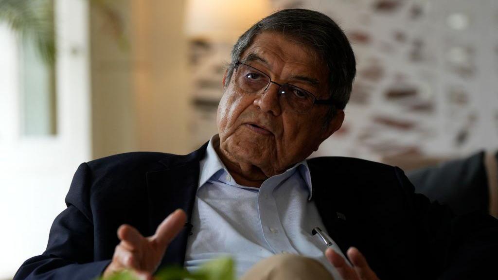 Sergio Ramírez.