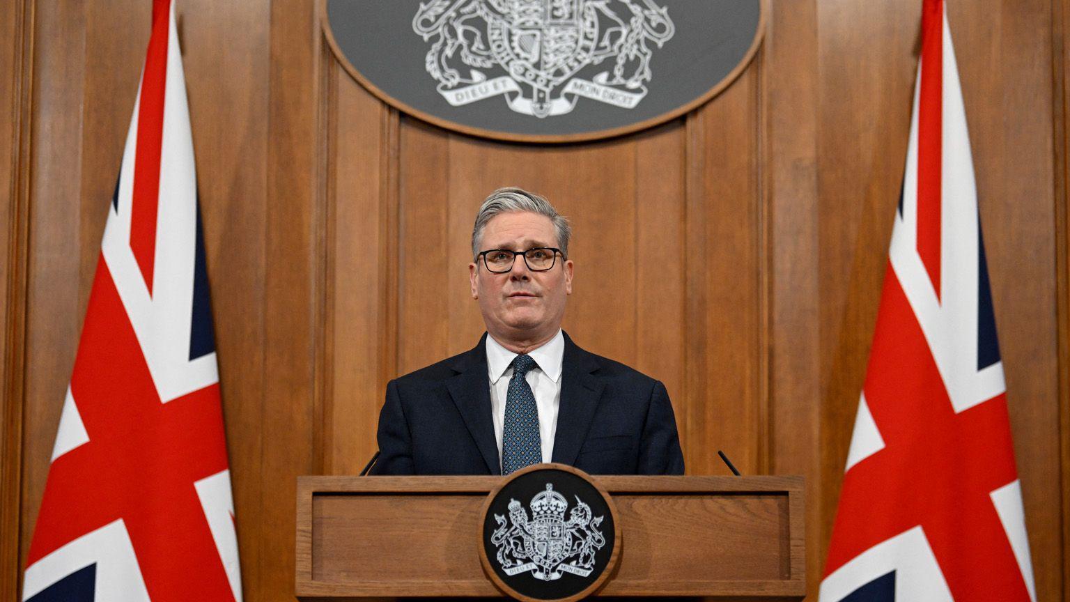 英國首相施紀賢已決定與華盛頓保持距離。