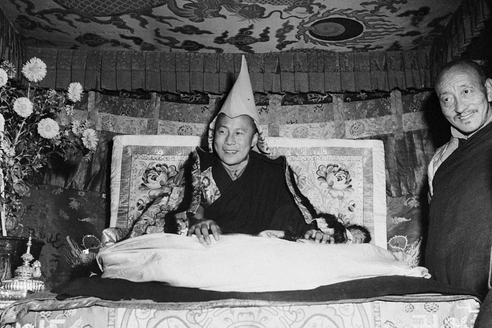 O 14º Dalai Lama jovem