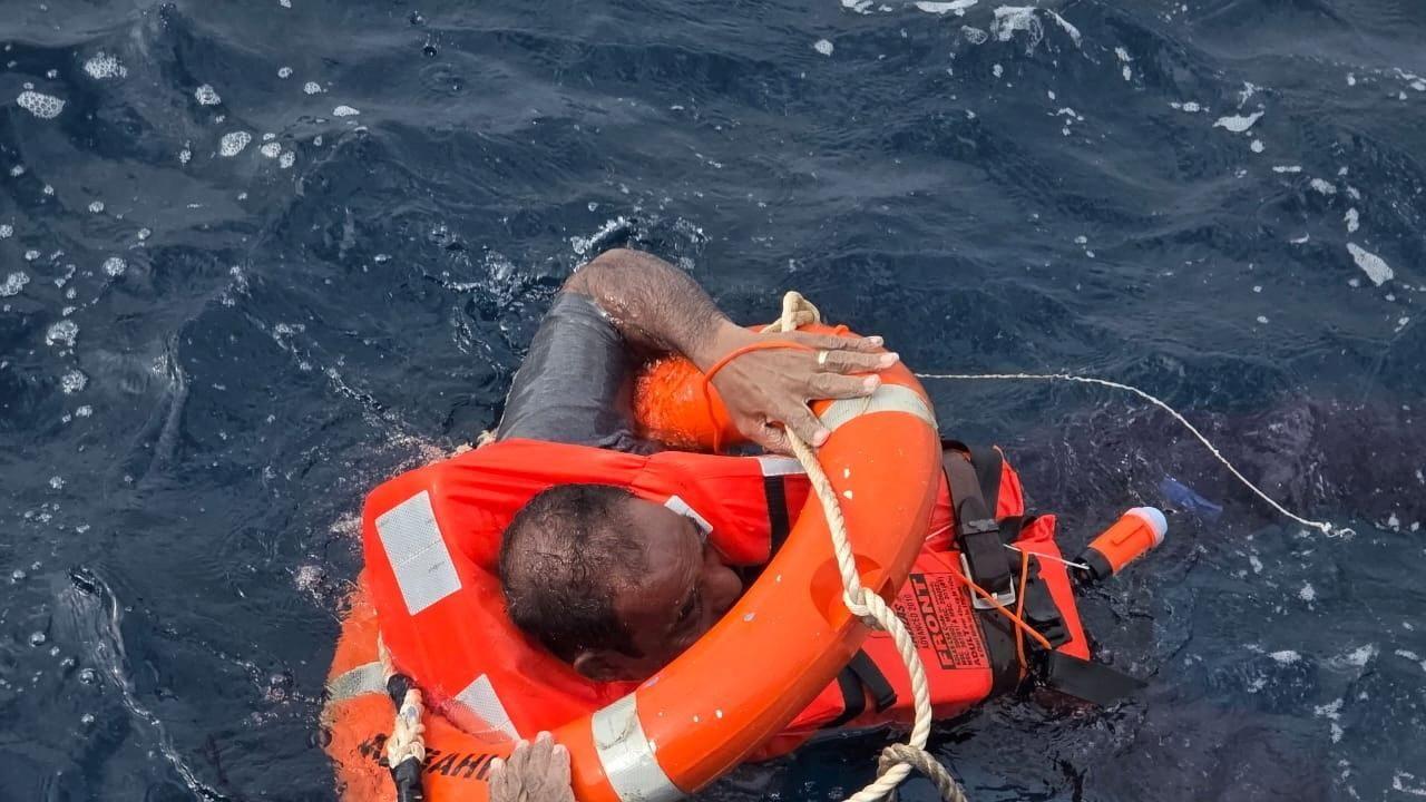 Search for survivors after Houthis sink Red Sea cargo ship