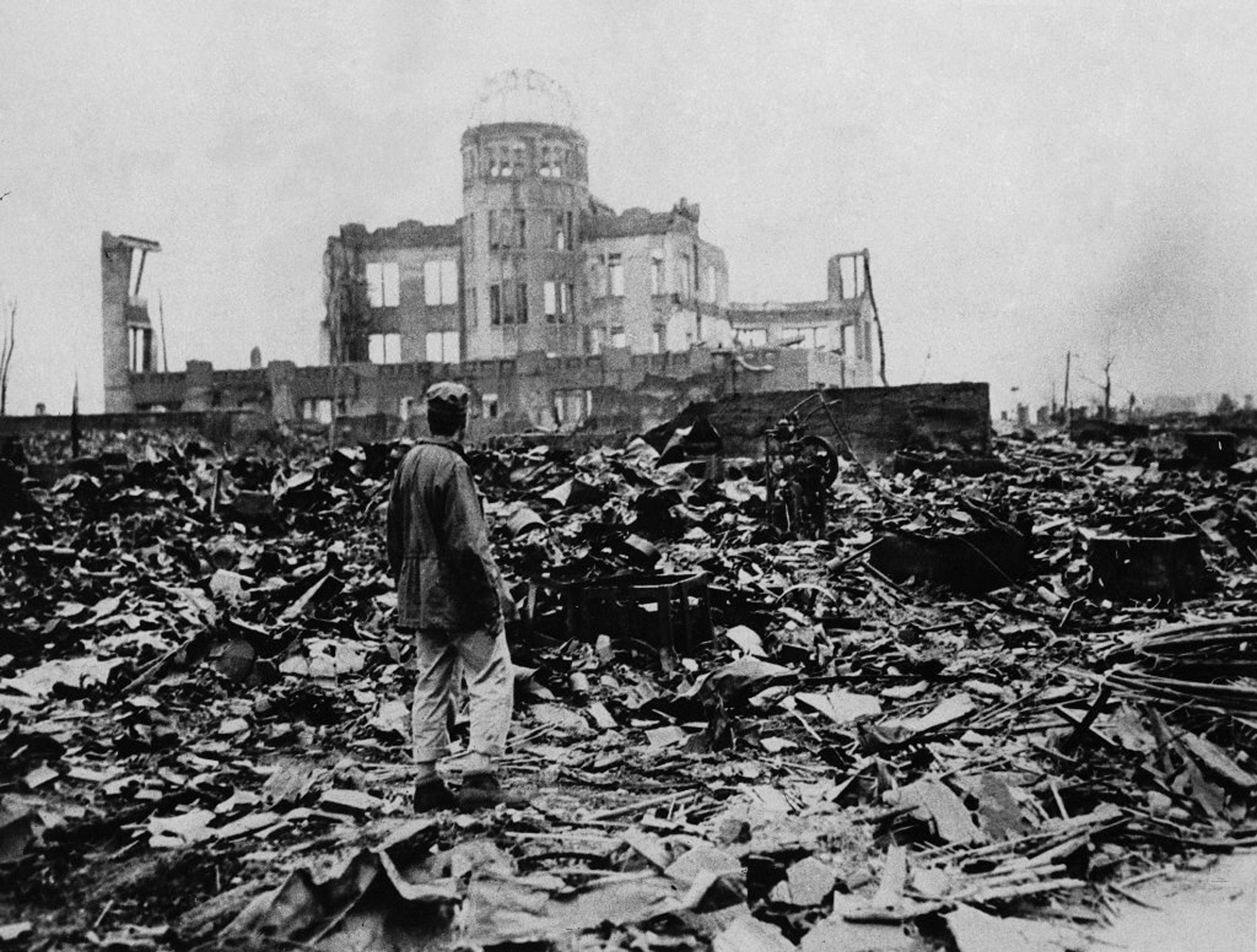 1945년 8월 원자폭탄이 투하된 후의 일본 히로시마