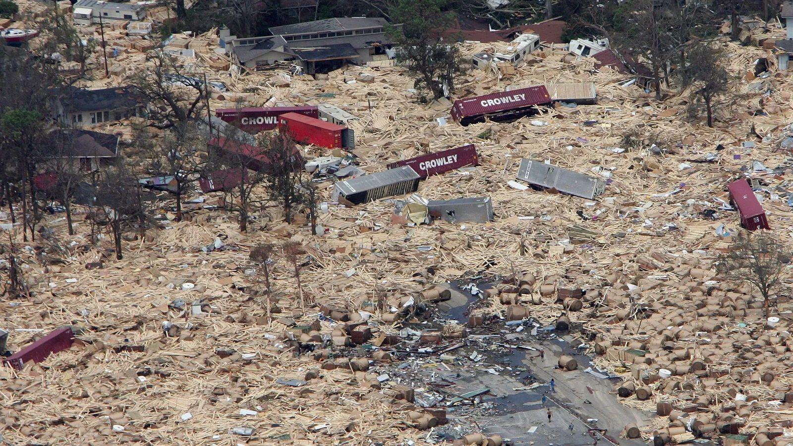 Una imagen muestra la destrucción provocada por el huracán Katrina.