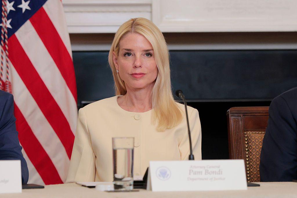 La fiscal general de EE.UU., Pam Bondi.