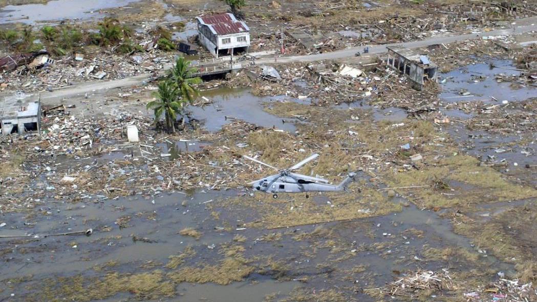 Tsunami menghancurkan Desa Kuede Teunom di Provinsi Aceh pada 2004 lalu. 