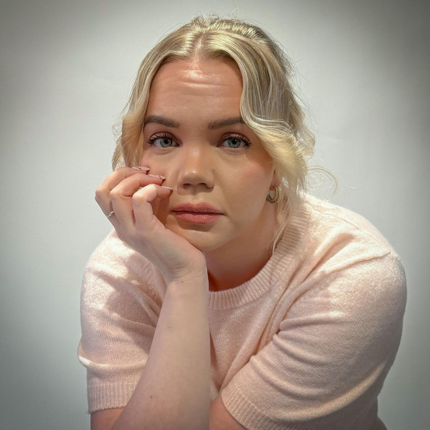 "أكثر أسراري خصوصية أصبحت متاحة للجميع، وللأبد" 