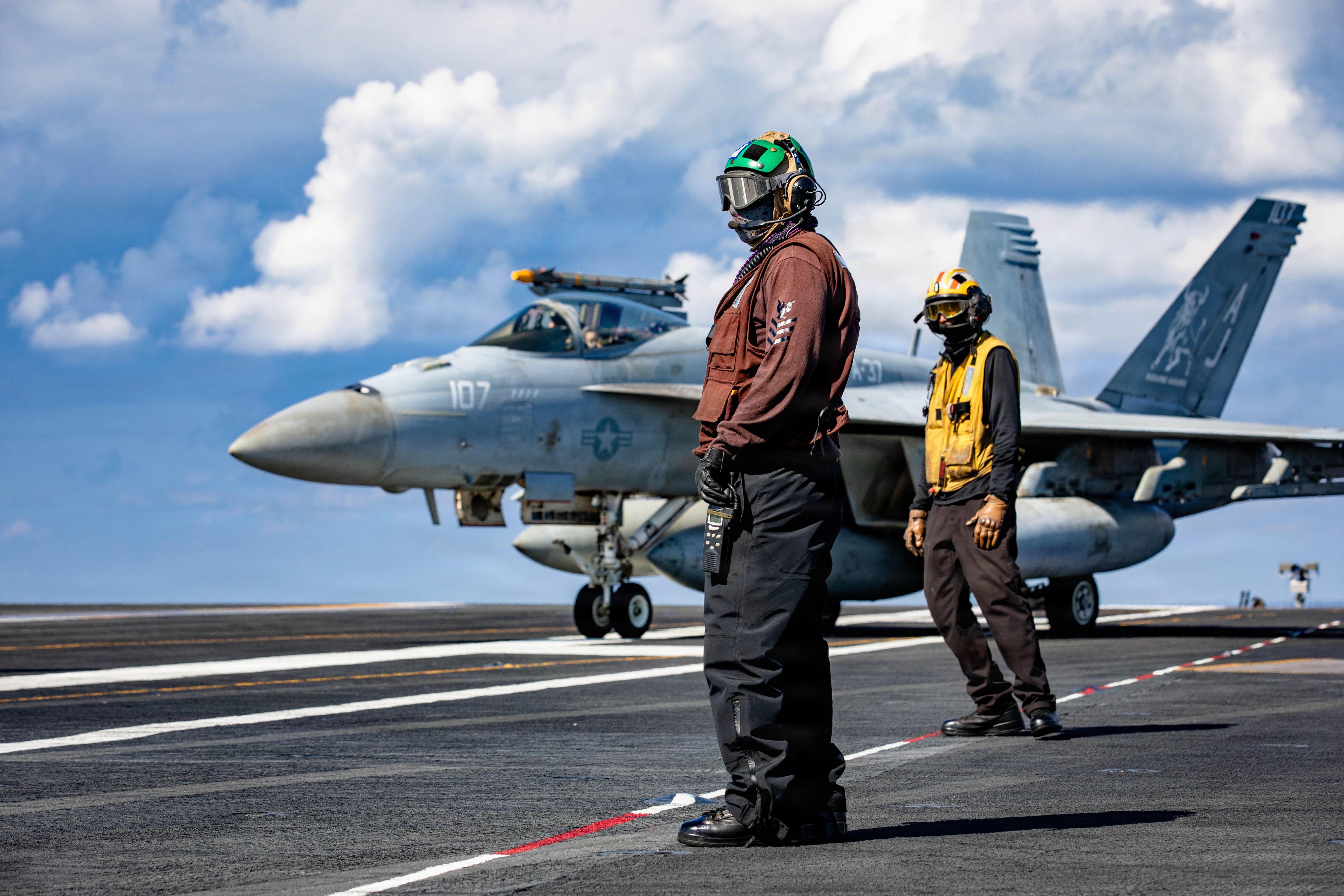 ما مدى قوة الاحتمالات بقيام واشنطن بعملية عسكرية برية في إيران؟