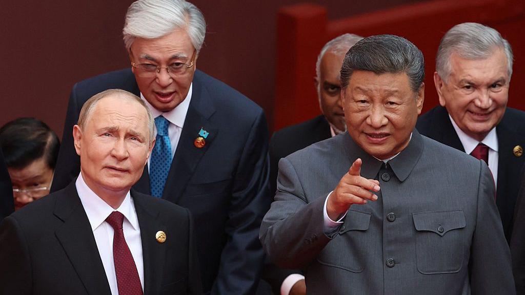 الرئيس الصيني شي جينبينغ  والروسي فلاديمير بوتين
