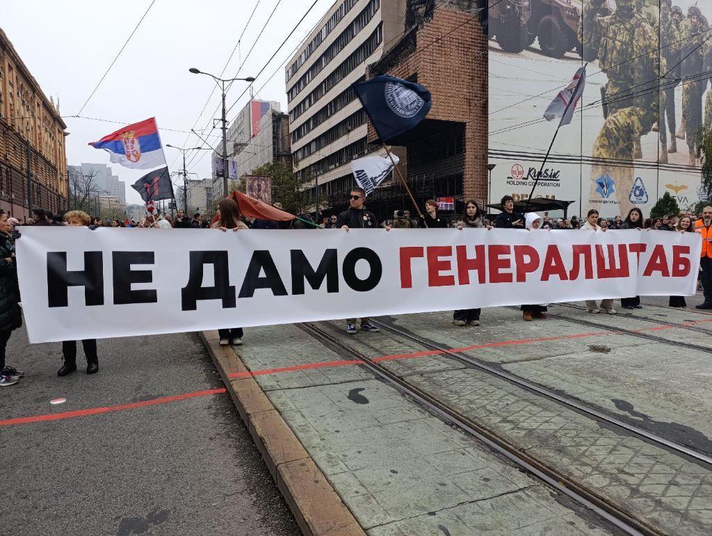 protest ispred Generalštaba