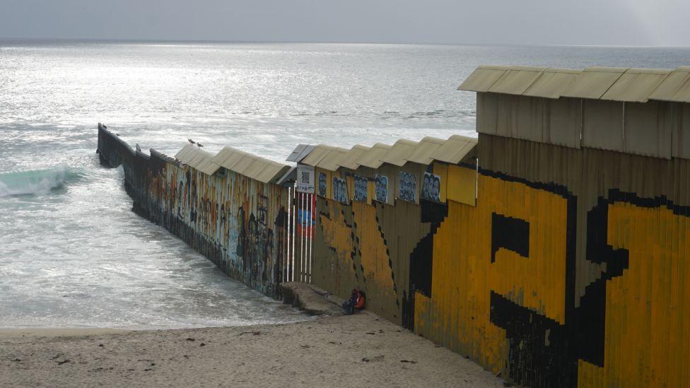 Muro en Tijuana
