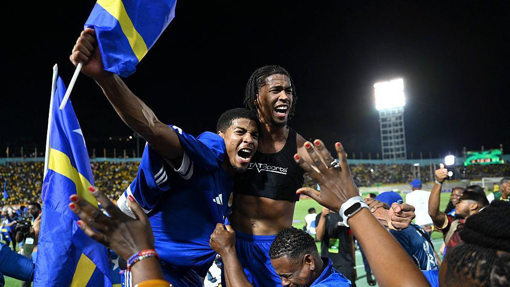 Cura&ccedil;ao comemora a classifica&ccedil;&atilde;o para a Copa do Mundo.