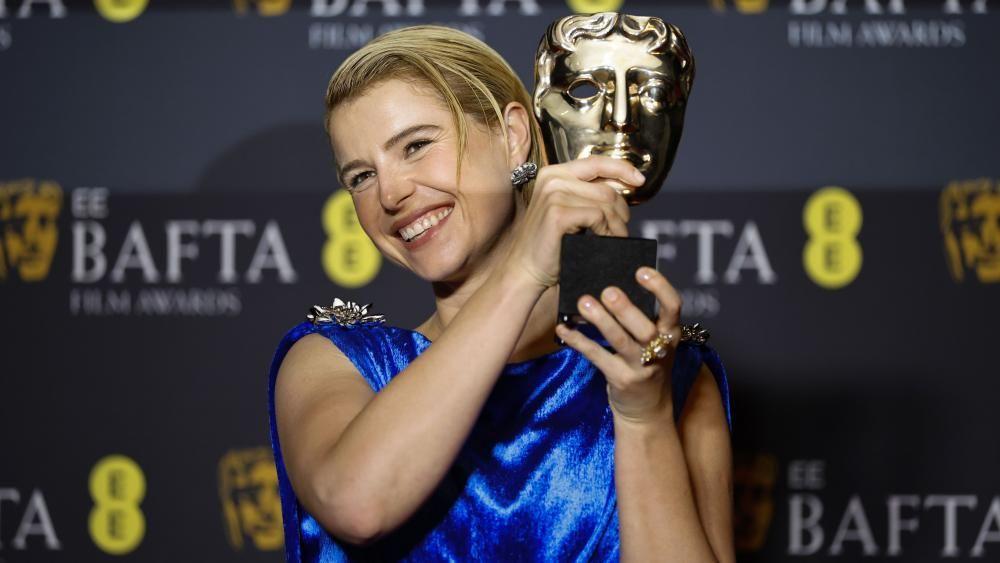 Hamnets Jessie Buckley and I Swears Robert Aramayo win big at the Baftas