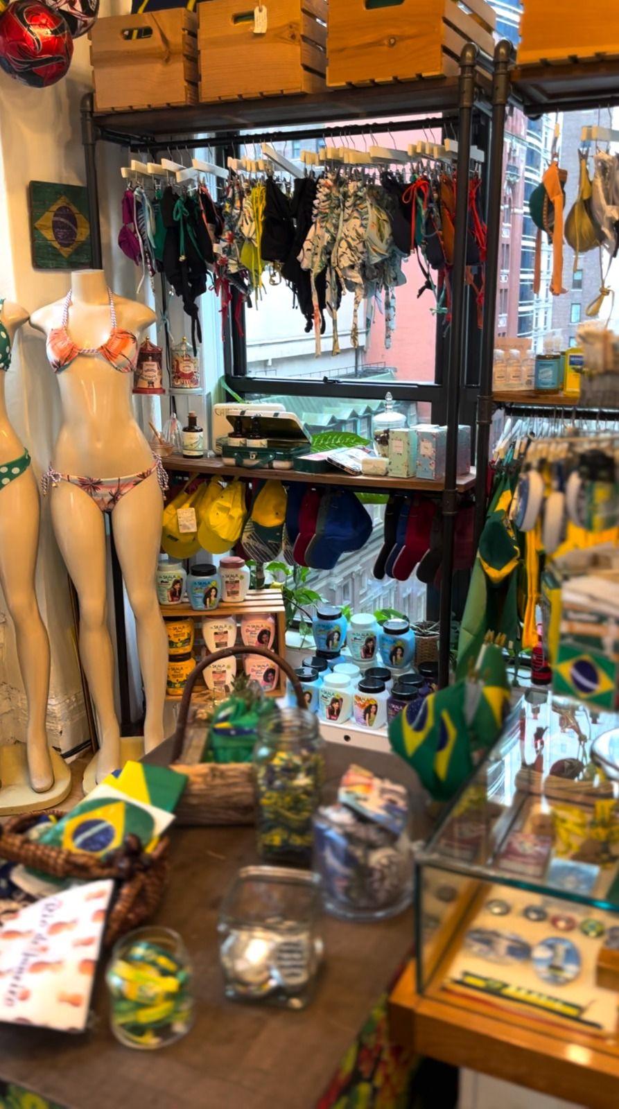 Produtos expostos na loja B&uacute;zios