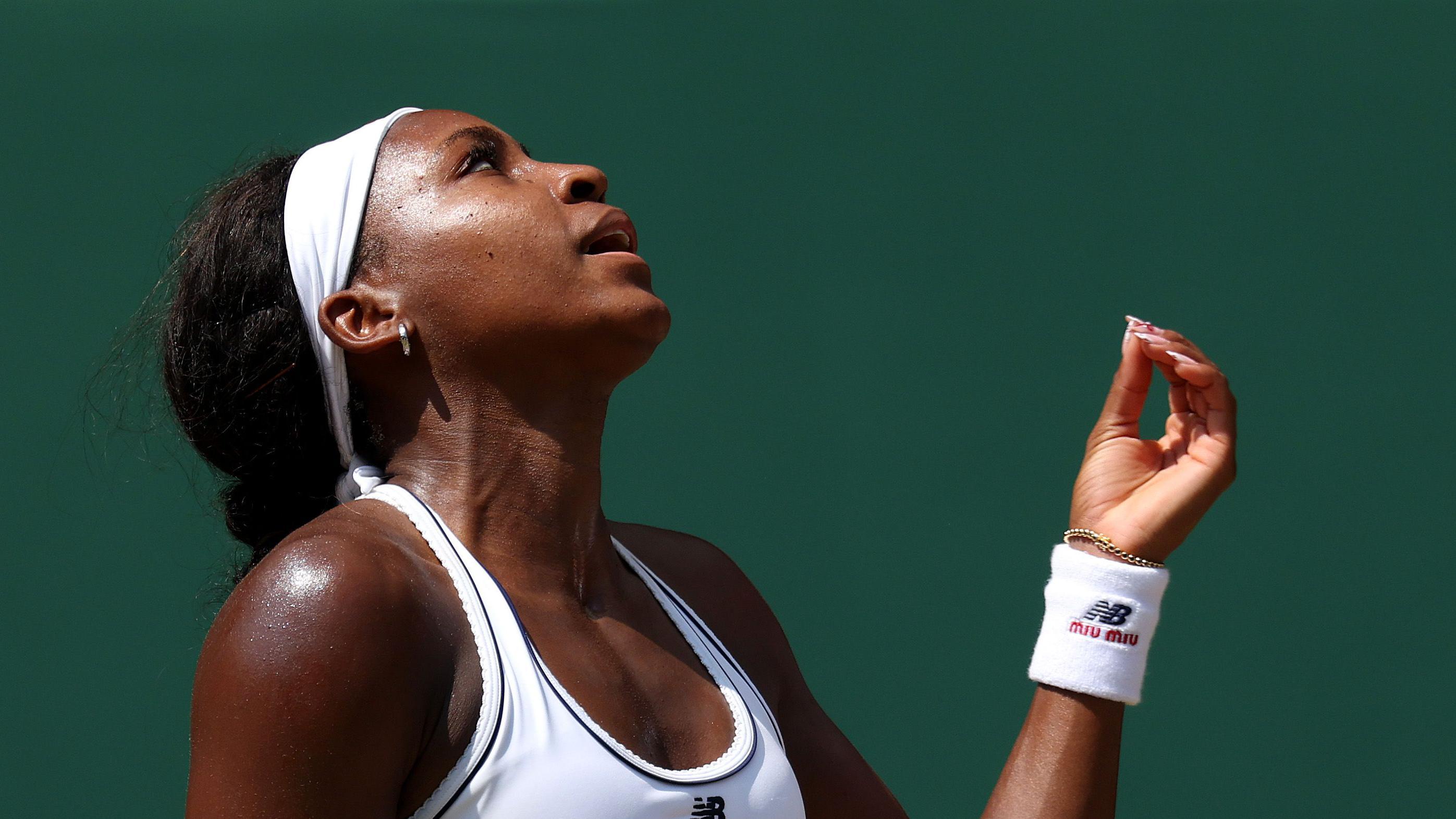 Watch Wimbledon: Muchova wins first set against Gauff in semi-final