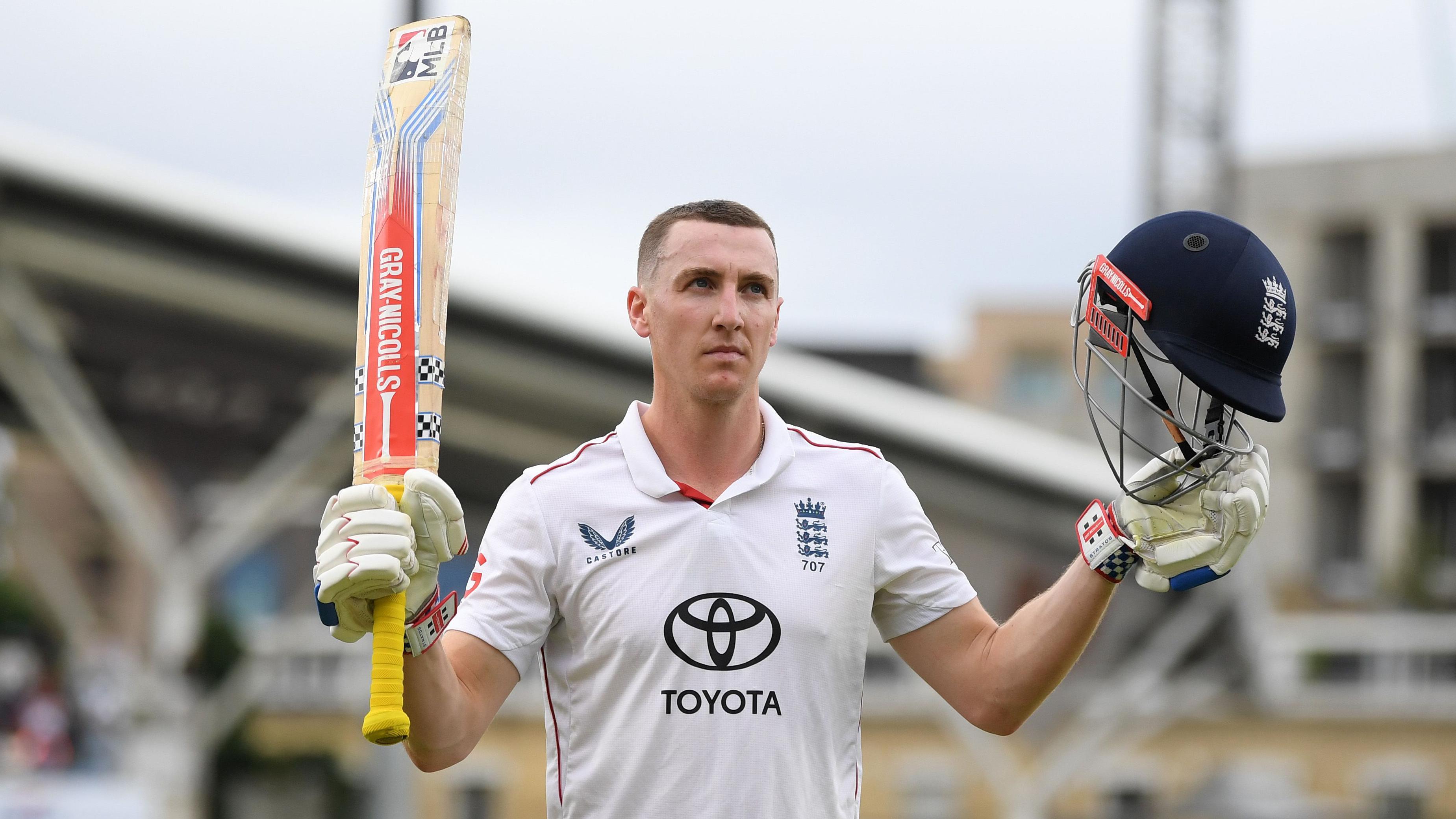 Root on 98 at tea with England needing 57 to seal series-clinching win over India