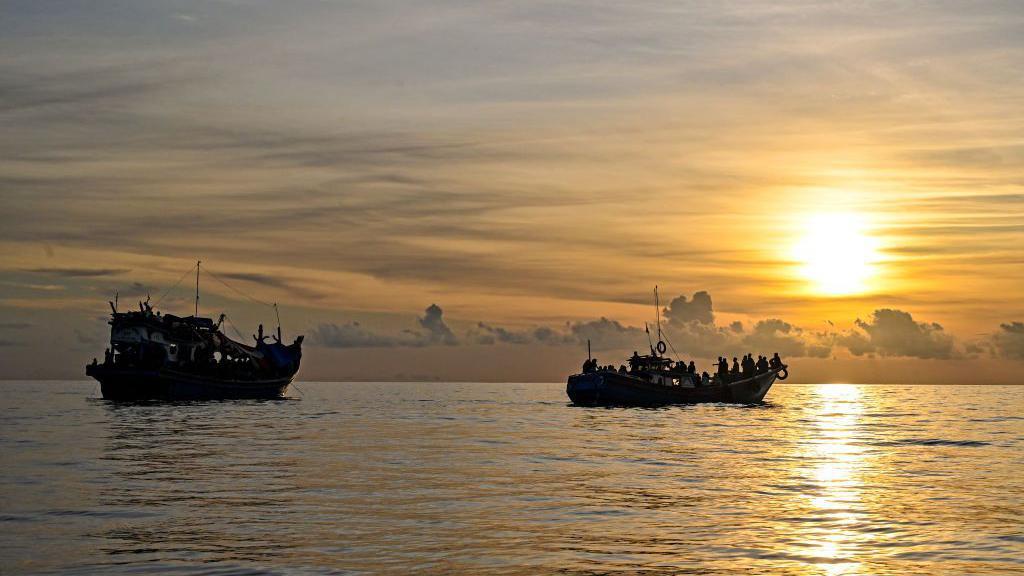 250 missing after migrant boat sinks in Indian Ocean