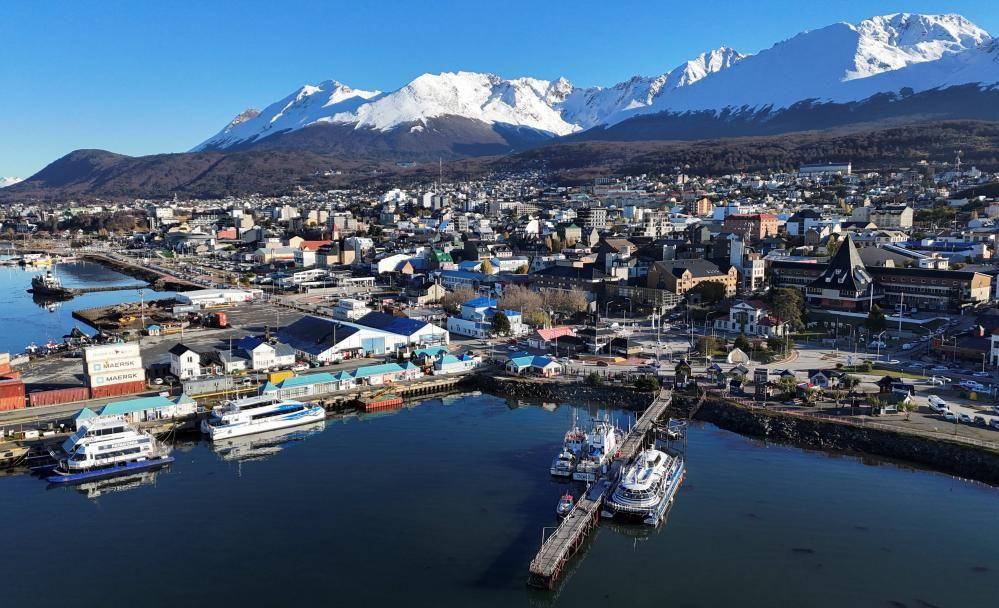 Tourist hotspot at end of the world denies causing hantavirus outbreak