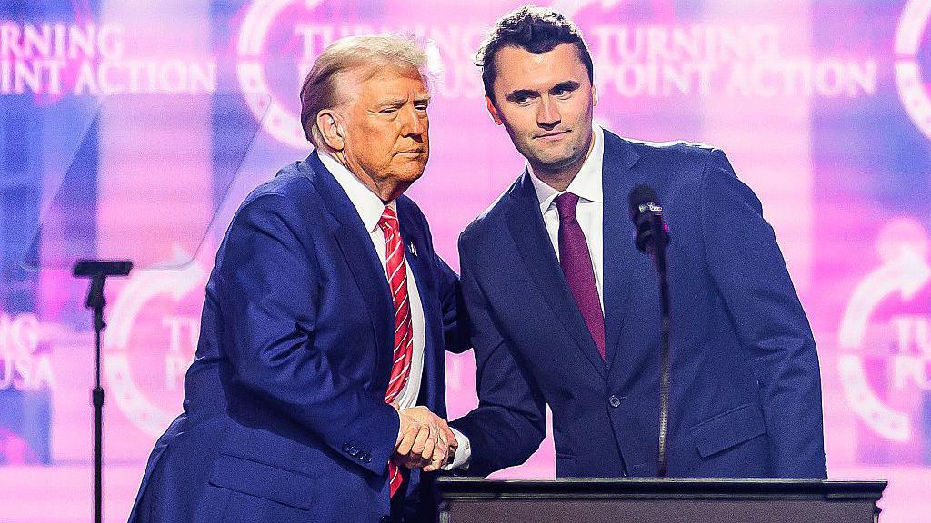 Tramp i Čarli Kirk, Charlie Kirk