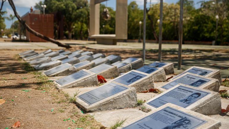 Placas homenageiam desaparecidos da ditadura no Recife