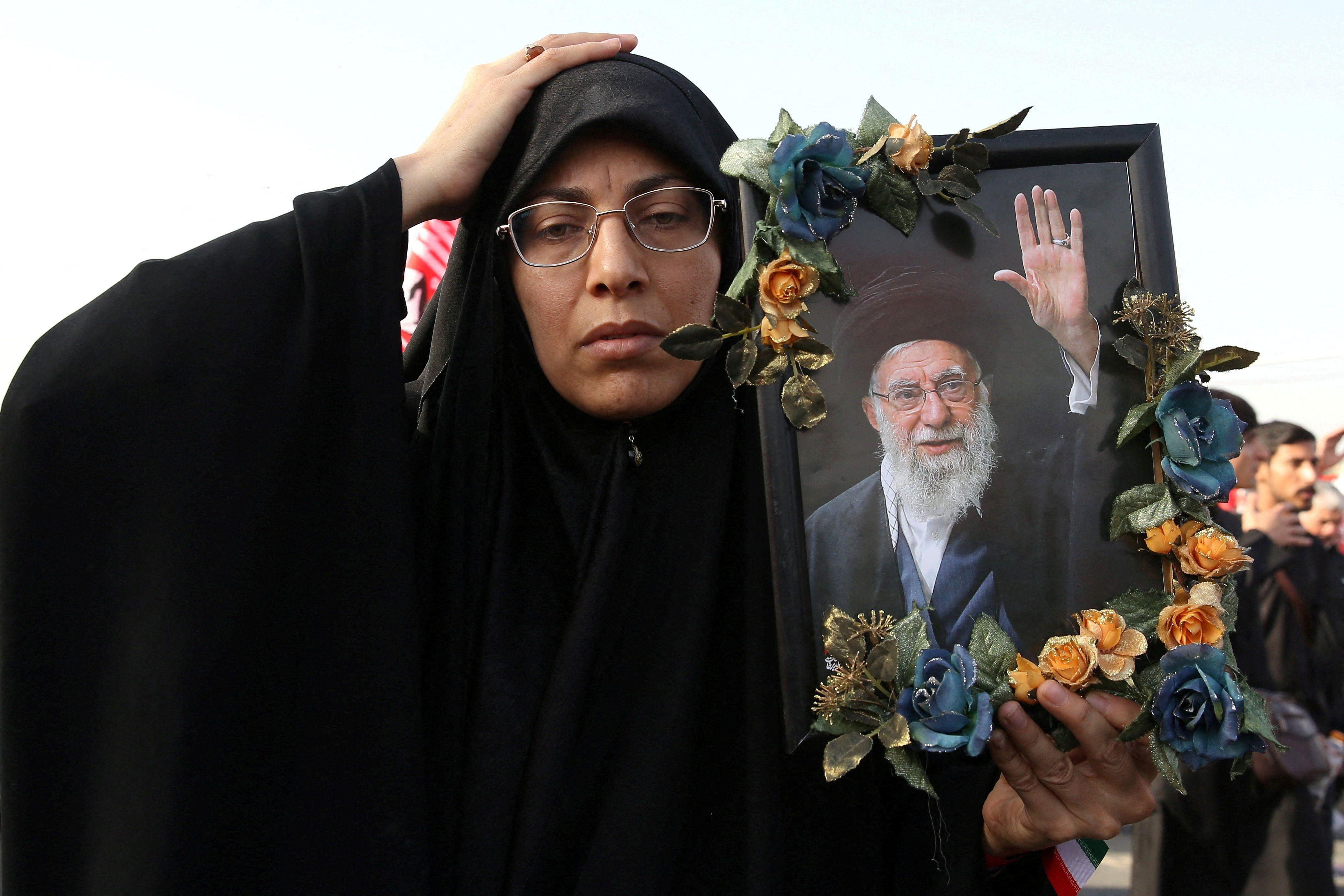 iranka tuguje za alijem hamneijem
