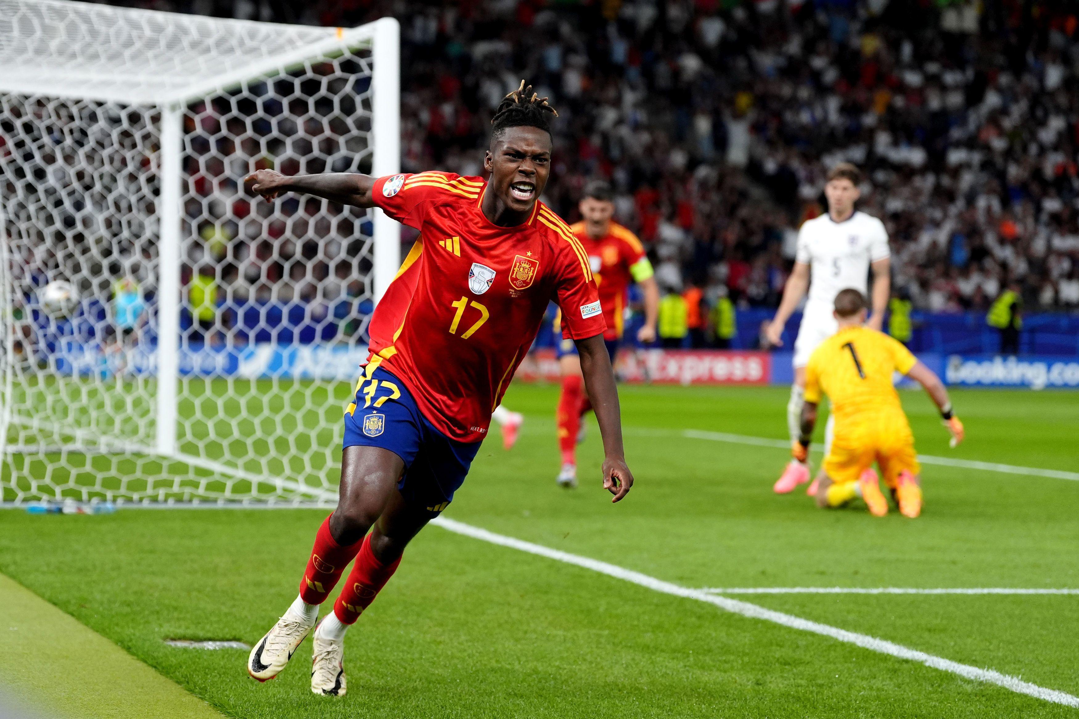 Nico Williams celebra su gol ante Inglaterra en 2024.