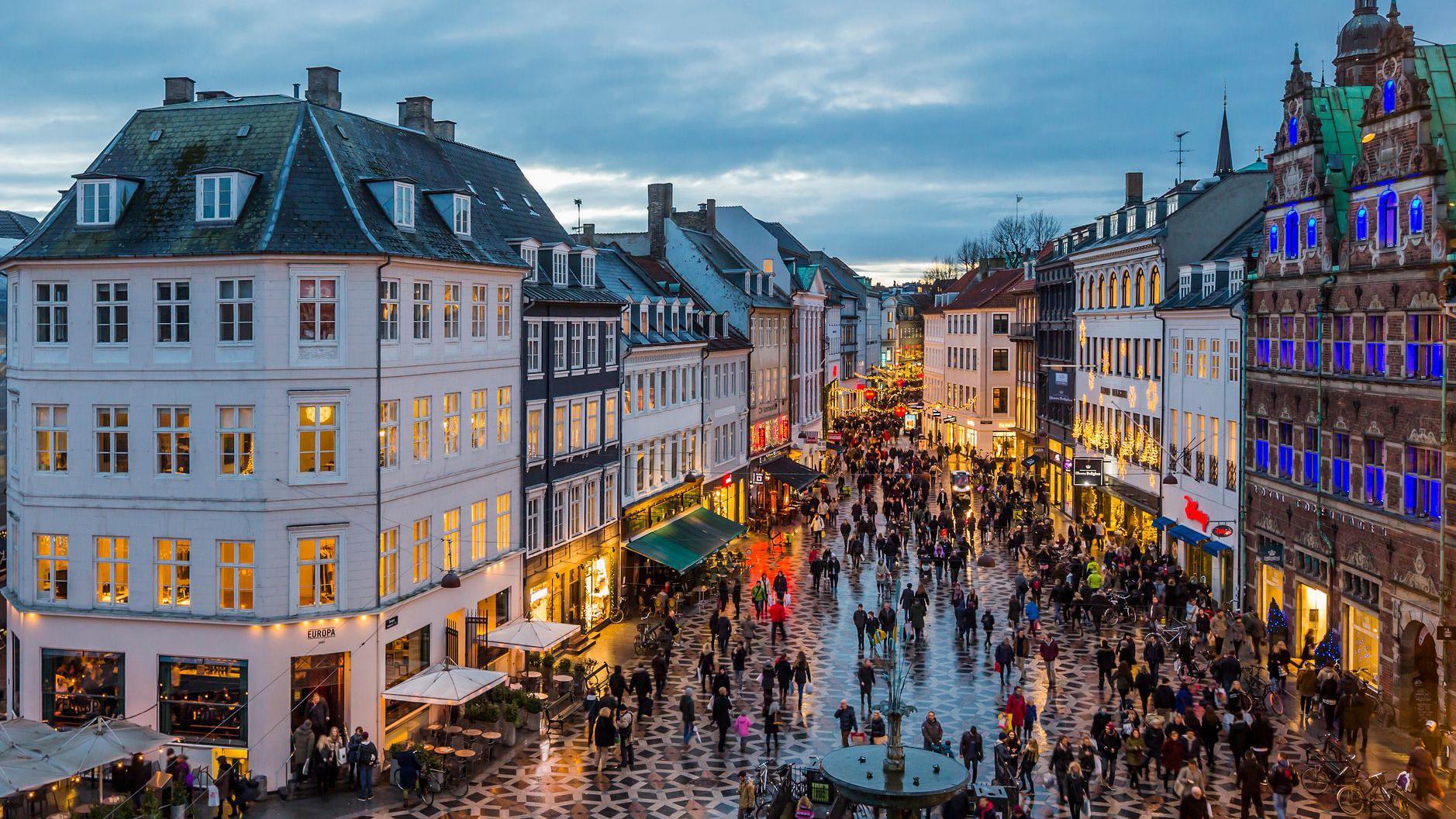 Más del 95% de los viajeros viajan en sentido contrario, de Malmö  a Copenhague.