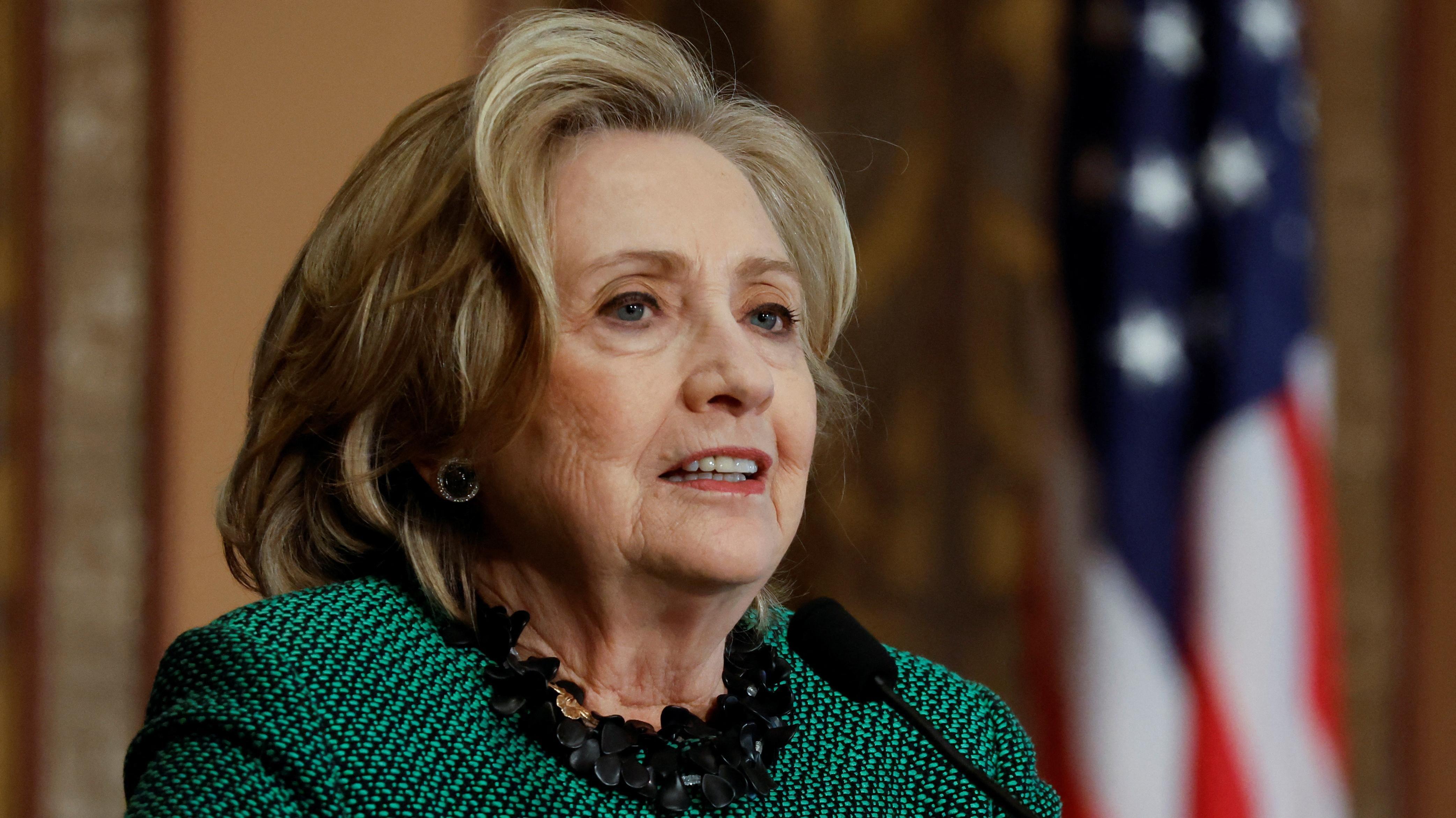 Hillary Clinton to testify she 'had no idea' of Epstein crimes and calls for Trump to be questioned