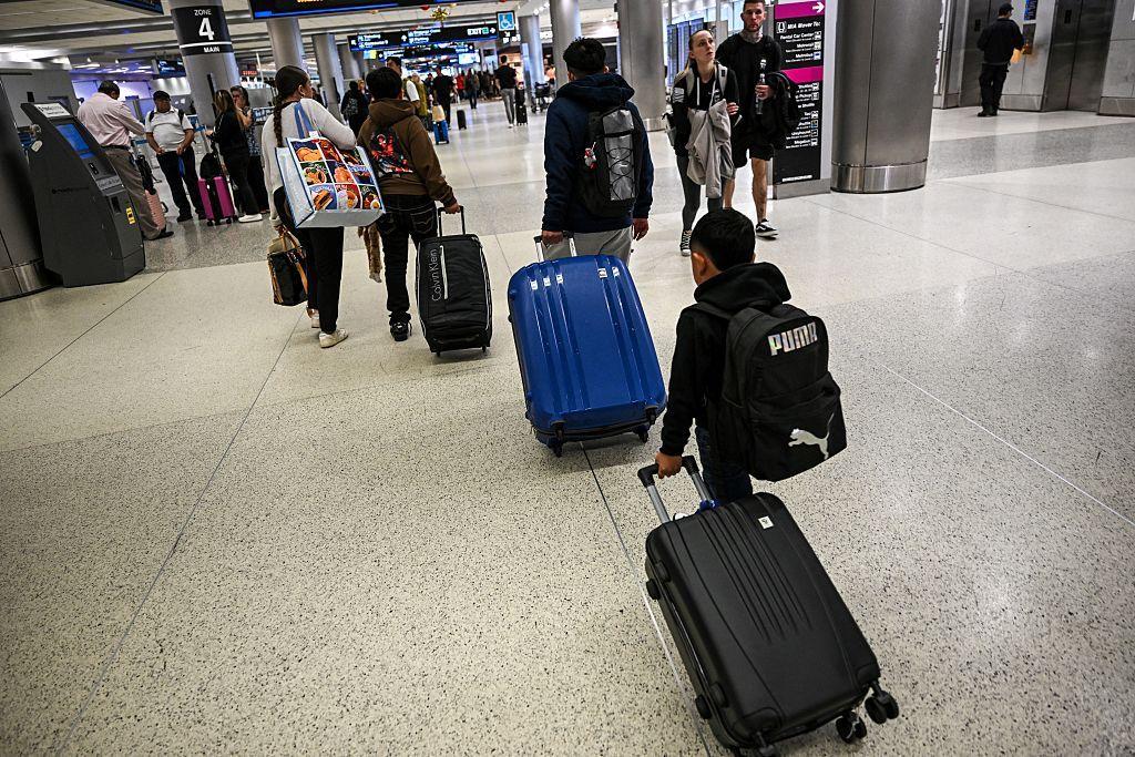Personas en el aeropuerto
