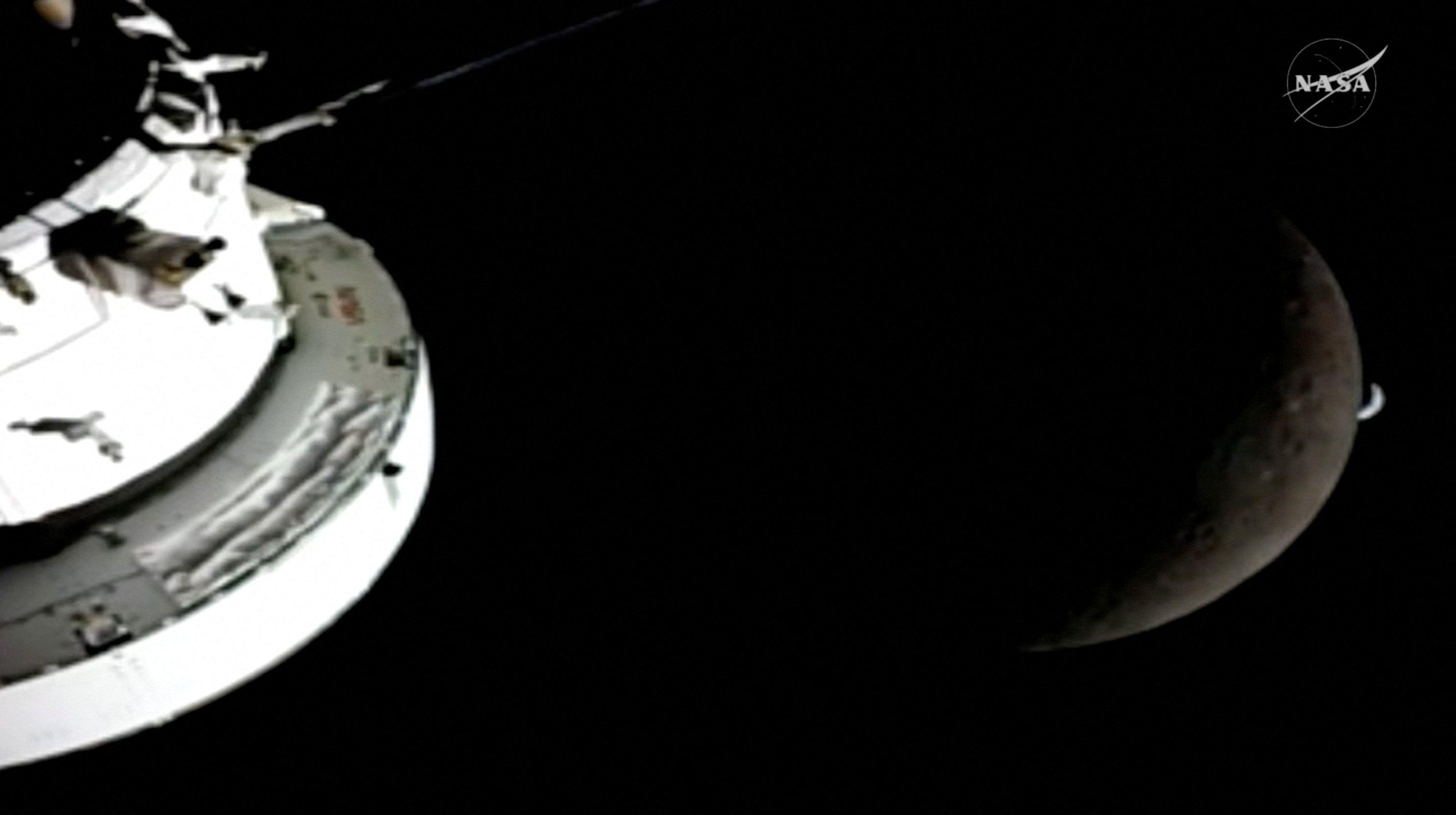 pogled iz letelice orion dok je kružila oko Meseca