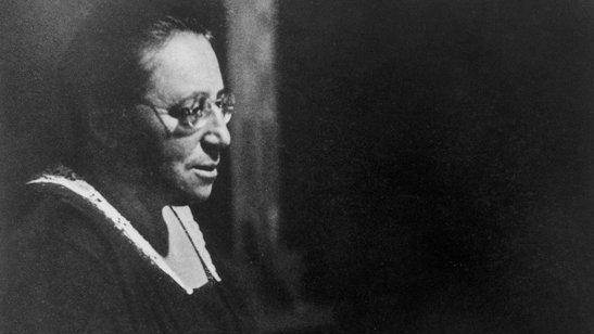 A matemática Emmy Noether