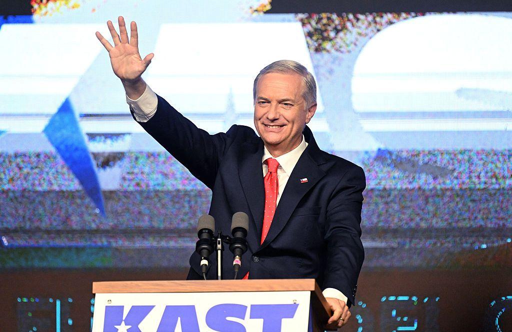 José Antonio Kast celebra su paso a segunda vuelta. 
