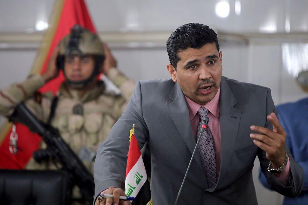 العراق يقول إنه لن يكون "مستودعاً دائماً للإرهابيين الأجانب" بعد استقباله محتجزين من عناصر تنظيم الدولة من سوريا 