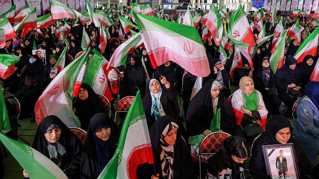 "التغيير في إيران سيأتي من خلال الشعب وليس من الضربات العسكرية الأمريكية" - مقال في الواشنطن بوست 