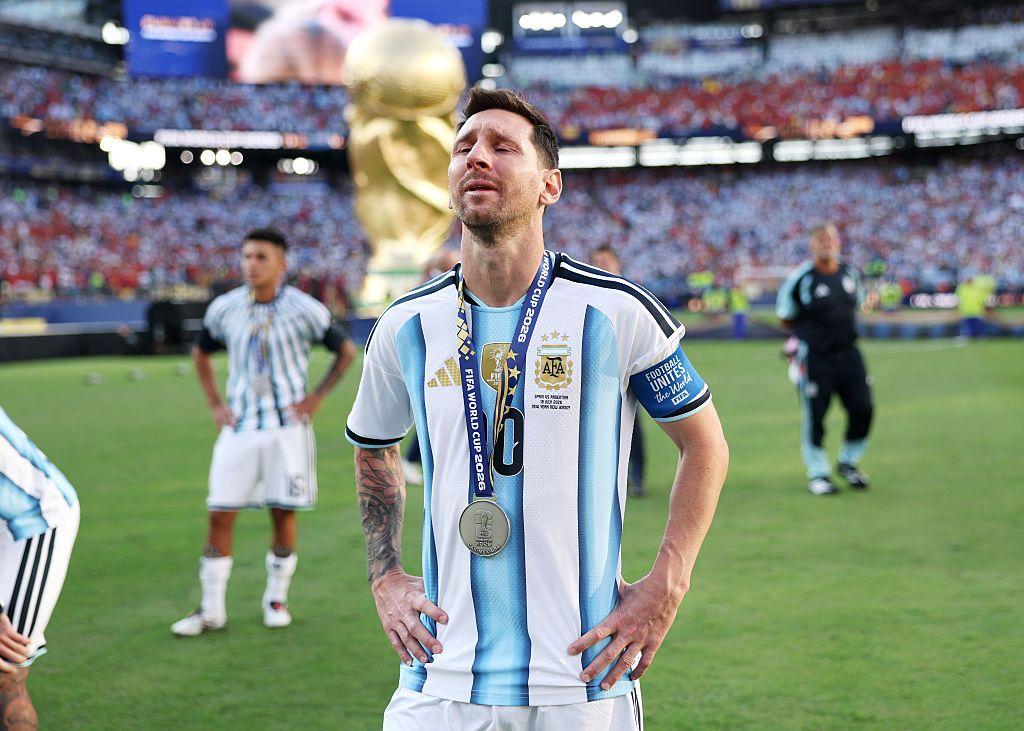ميسي يبكي بعد خسارة نهائي كأس العالم 2026