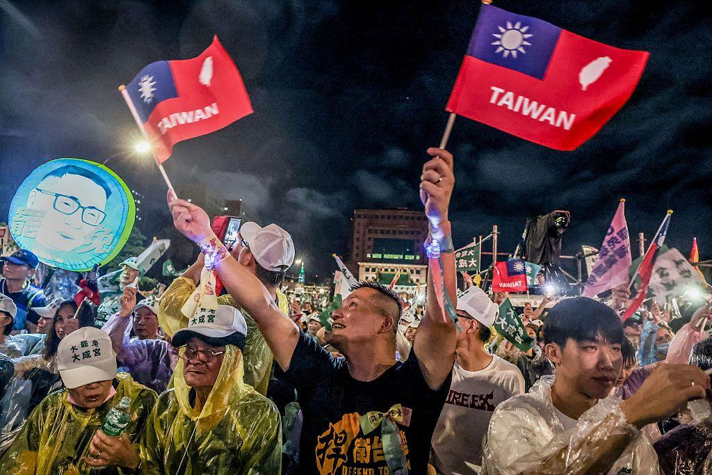 罷免支持者參與集會。