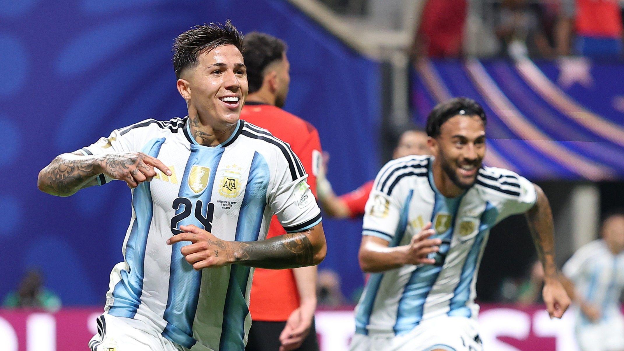 Argentina score in injury time as they lead Egypt from 2-0 down